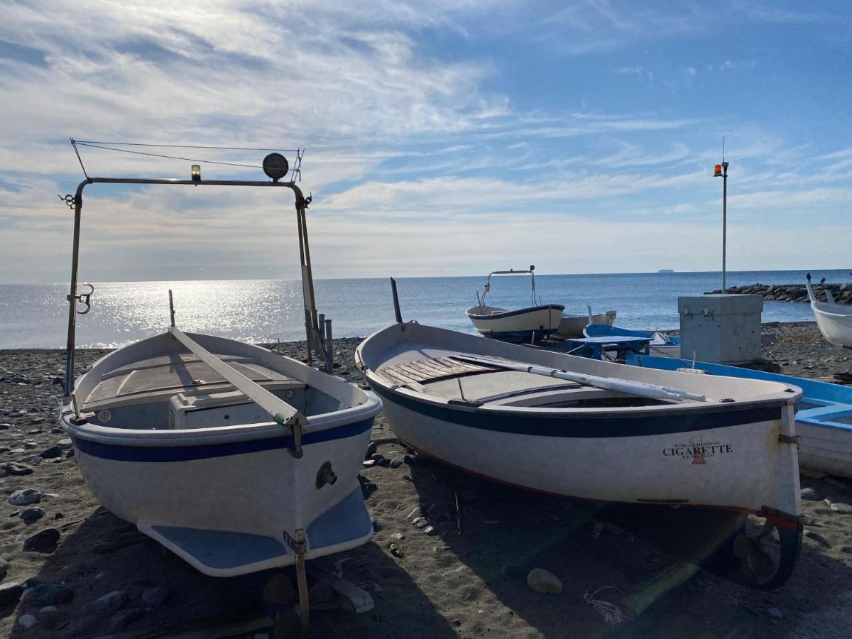 Appartamento In Zona Esclusiva A 50 Mt Dal Mare Arenzano Exterior photo